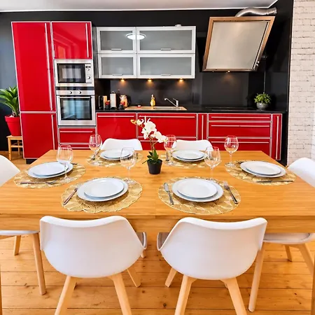 Spacious 2 Bedrooms In Center 1 Min Walk To Tram Appartement