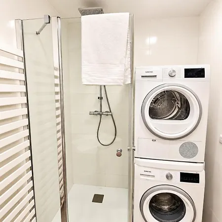 Spacious 2 Bedrooms In Center 1 Min Walk To Tram Appartement Luxemburg
